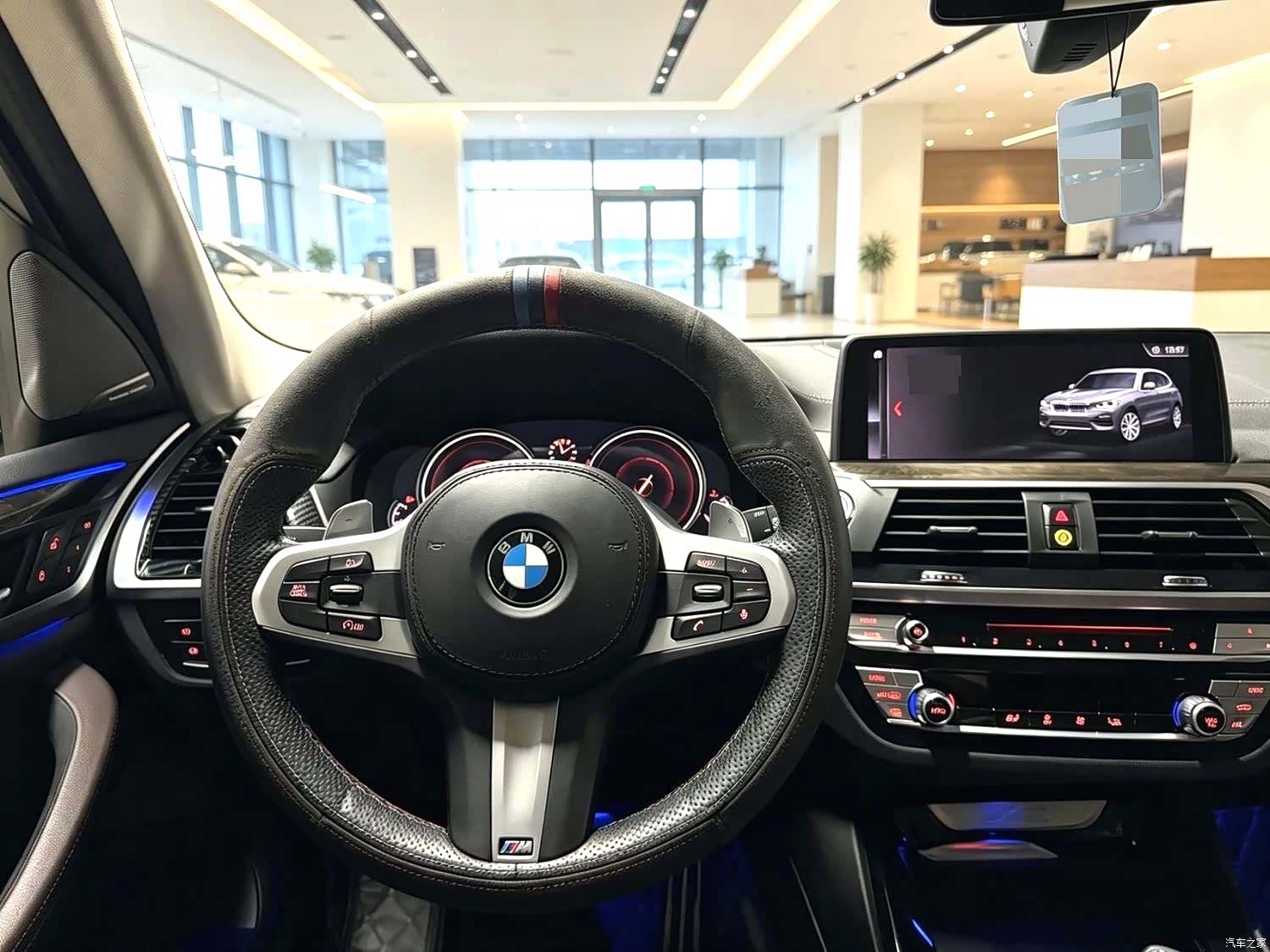 BMW X3, 2018 все фото