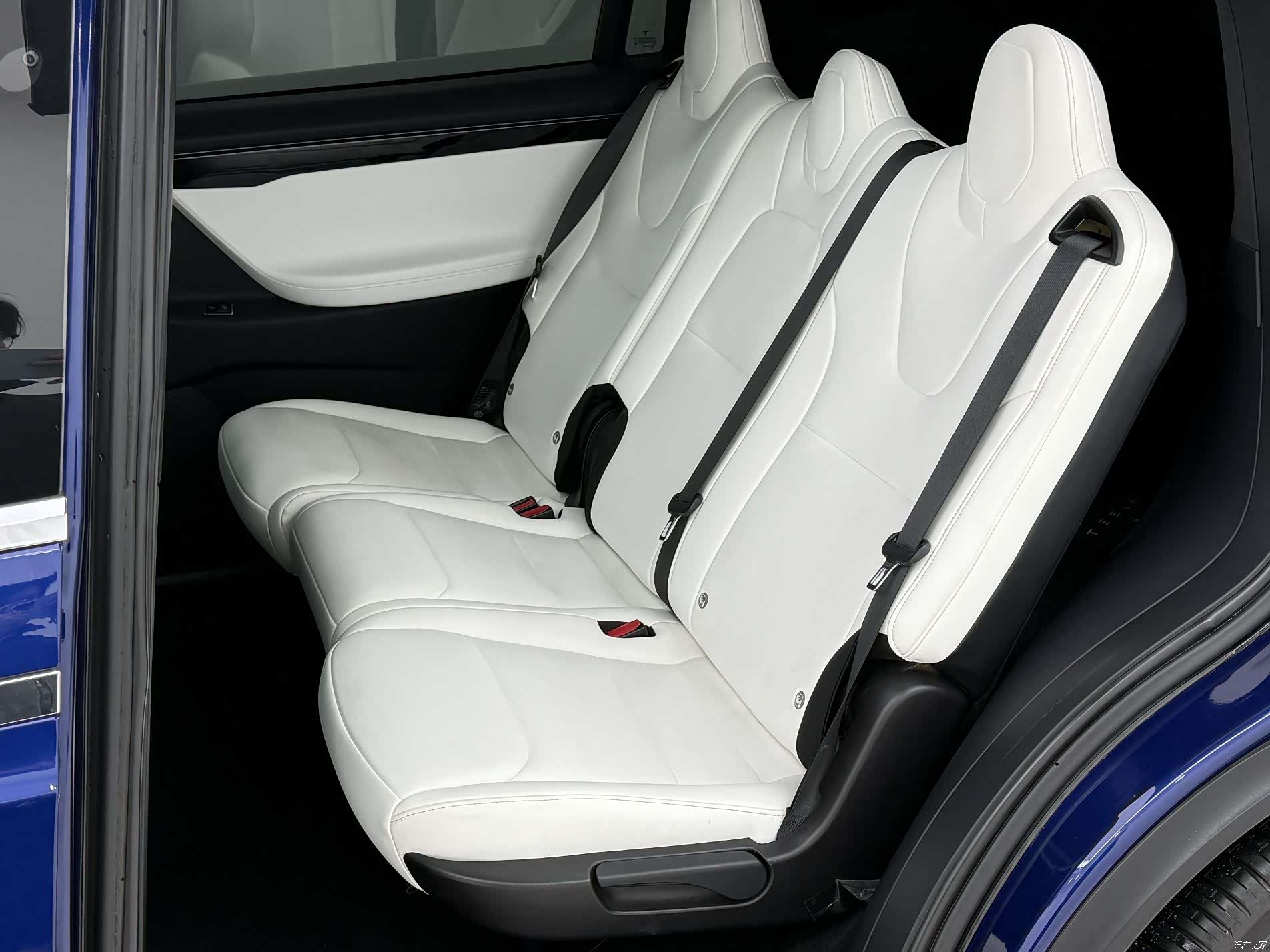 Tesla Model X, 2020 22