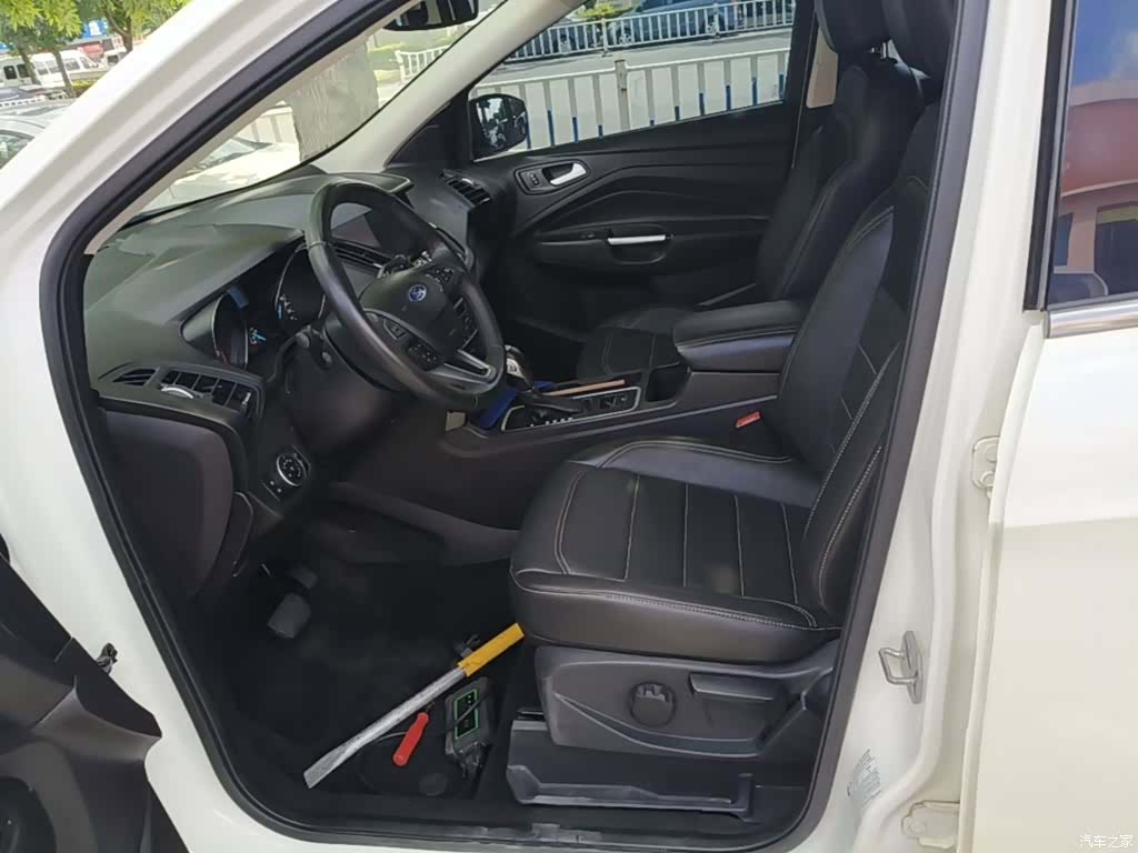 Ford Kuga, 2018 15