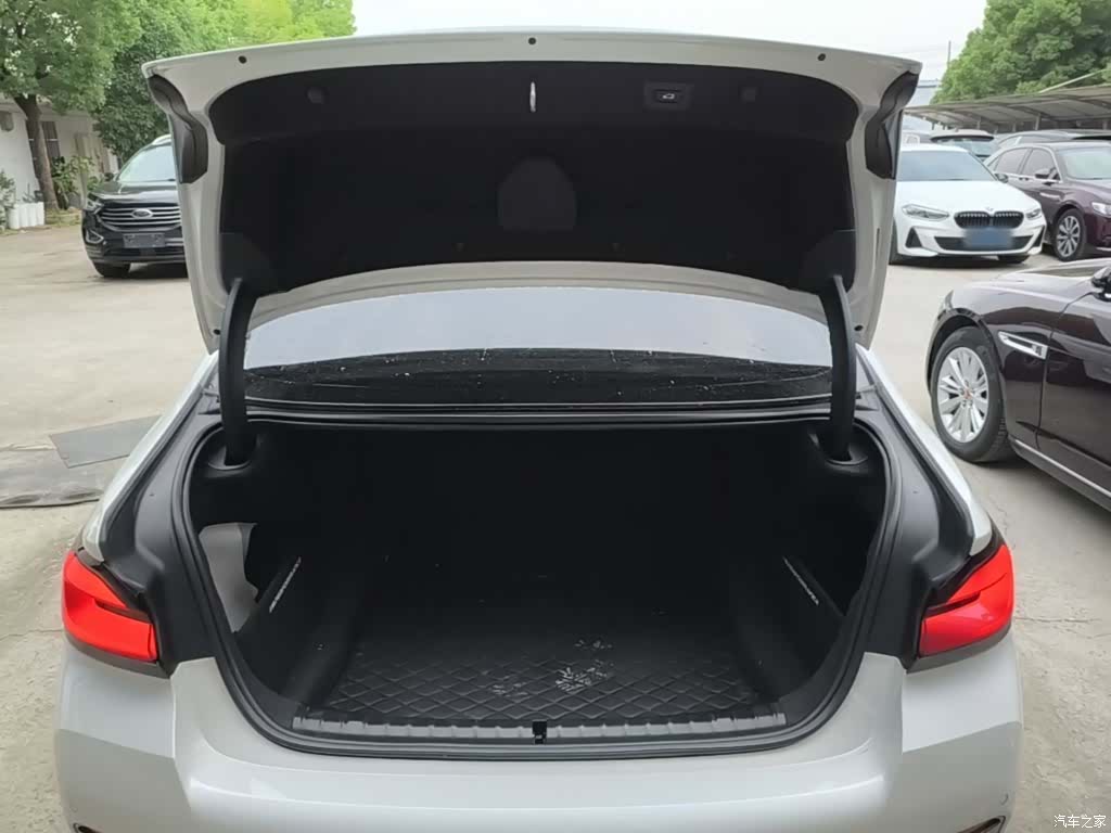 BMW 5 Series, 2021 19