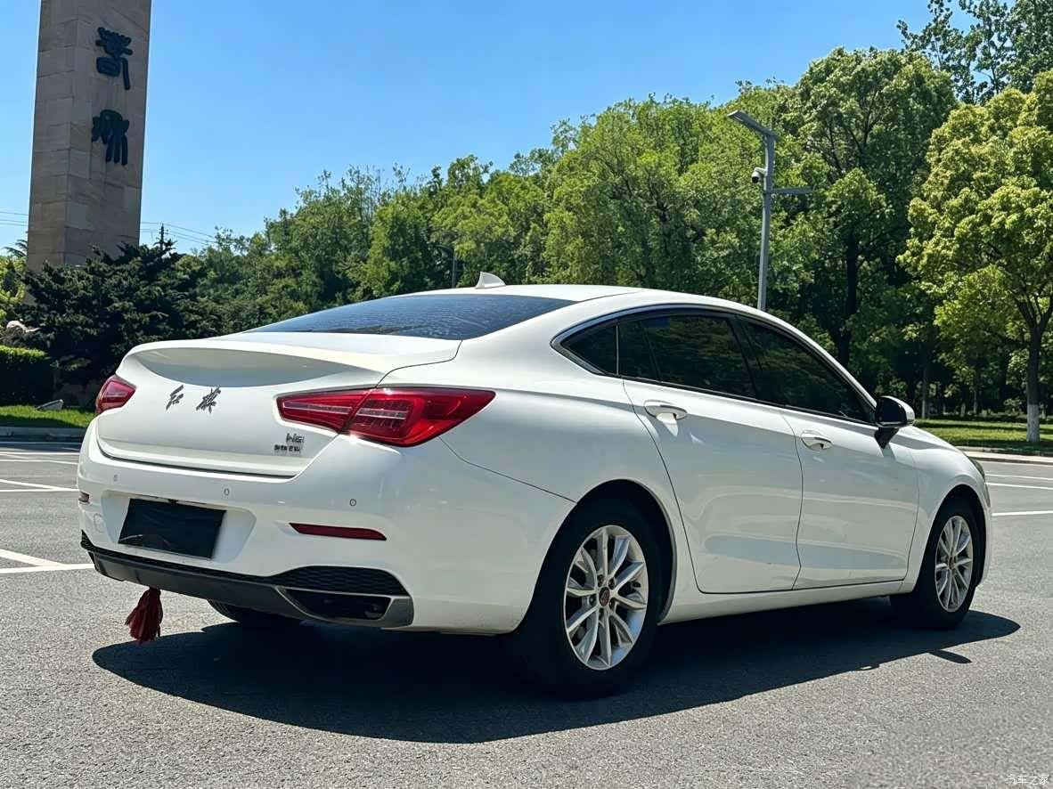 Hongqi H5, 2019 4