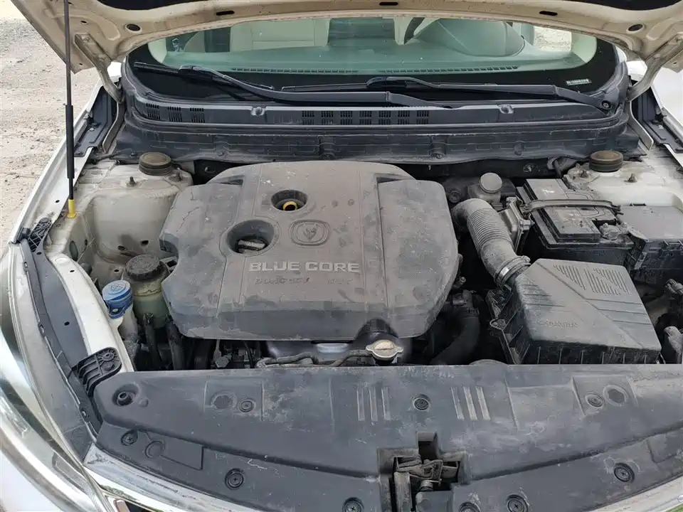 Changan Yuexiang V7