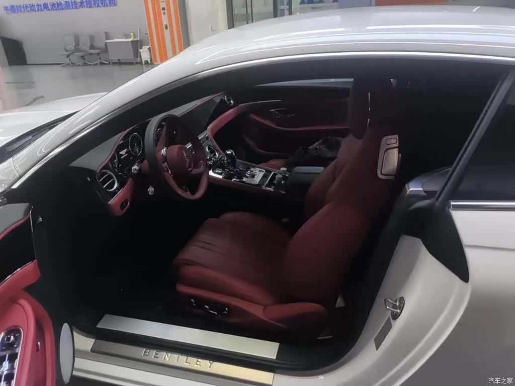 Bentley Continental GT, 2024 6