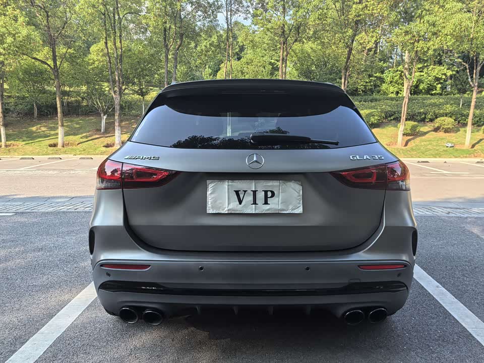 Mercedes-Benz GLA AMG Mercedes-Benz GLA AMG