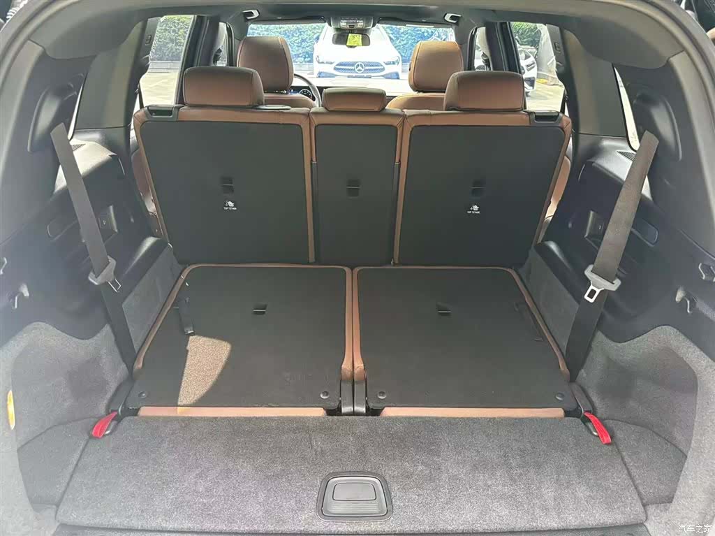 Mercedes-Benz GLB, 2024 18