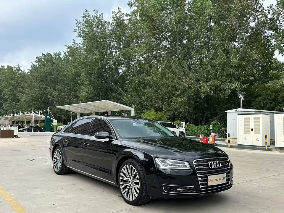 Audi A8