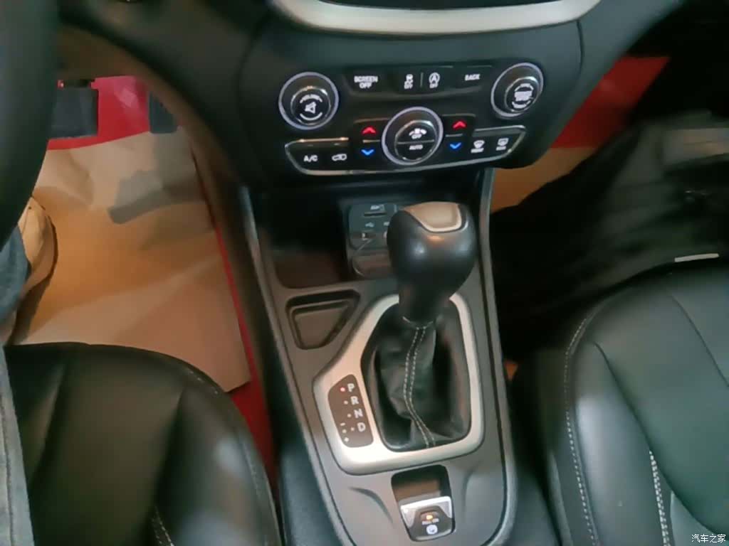 Jeep Cherokee, 2018 14