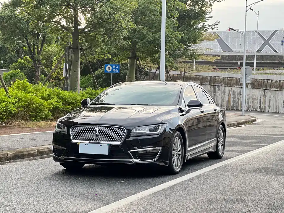 Lincoln MKZ