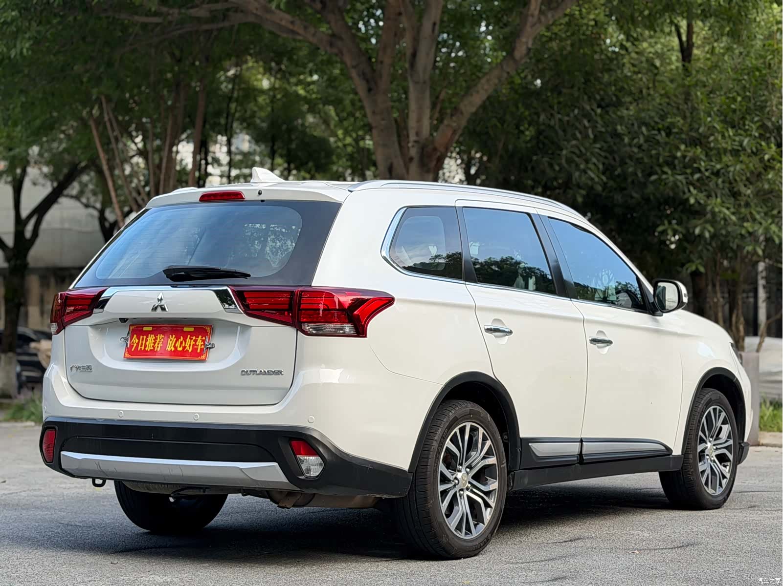 Mitsubishi Outlander, 2018 6