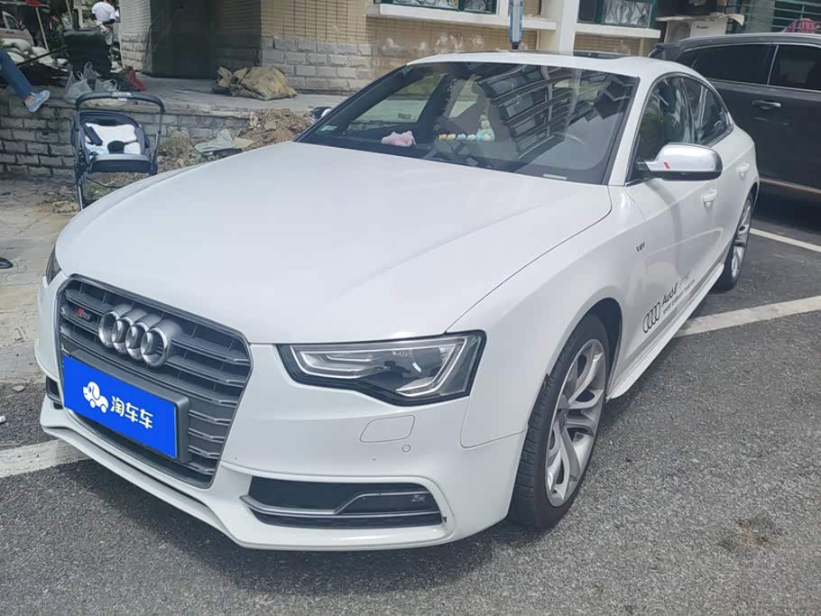 Audi S5