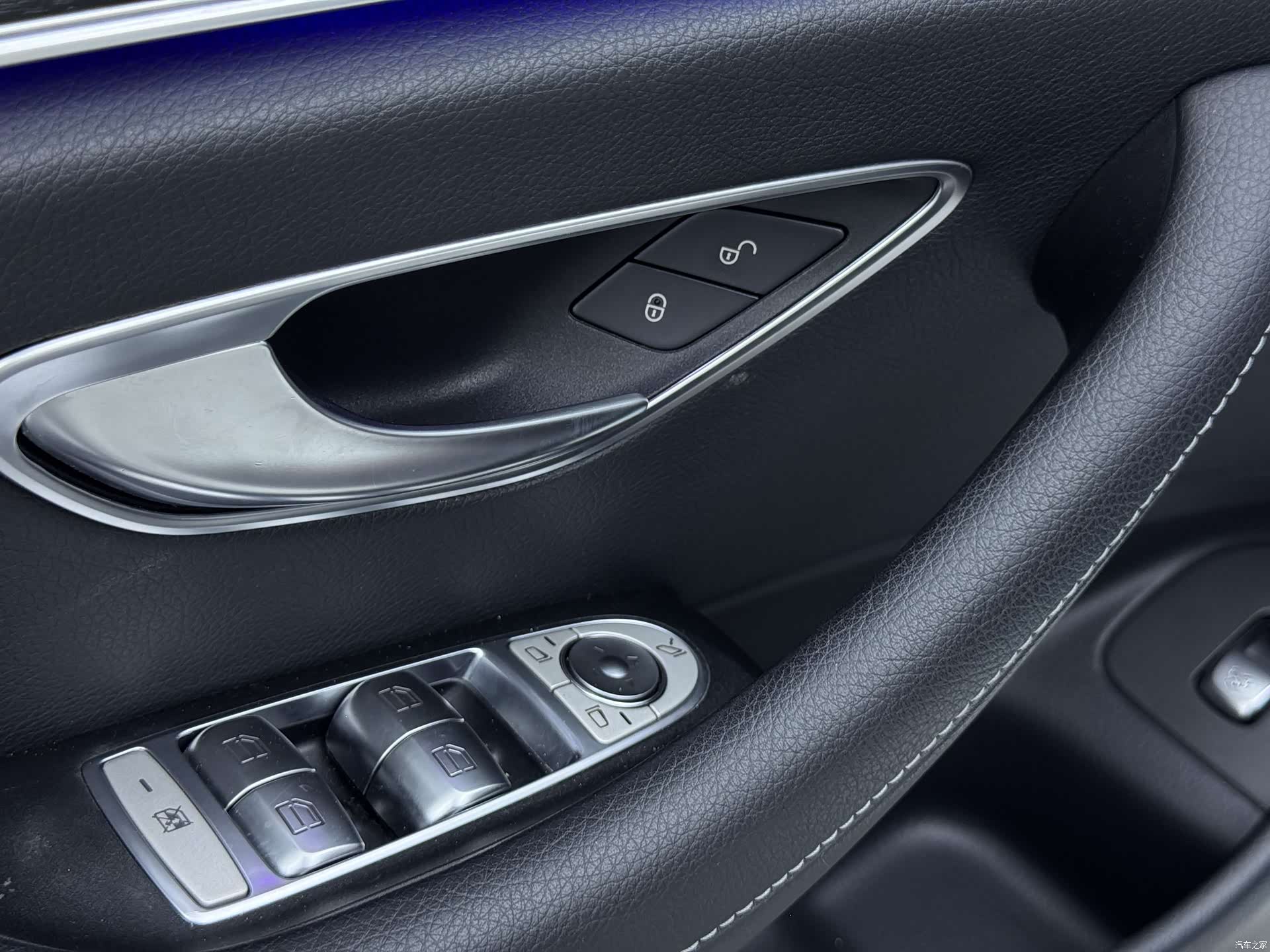 Mercedes-Benz E-Class, 2023 13
