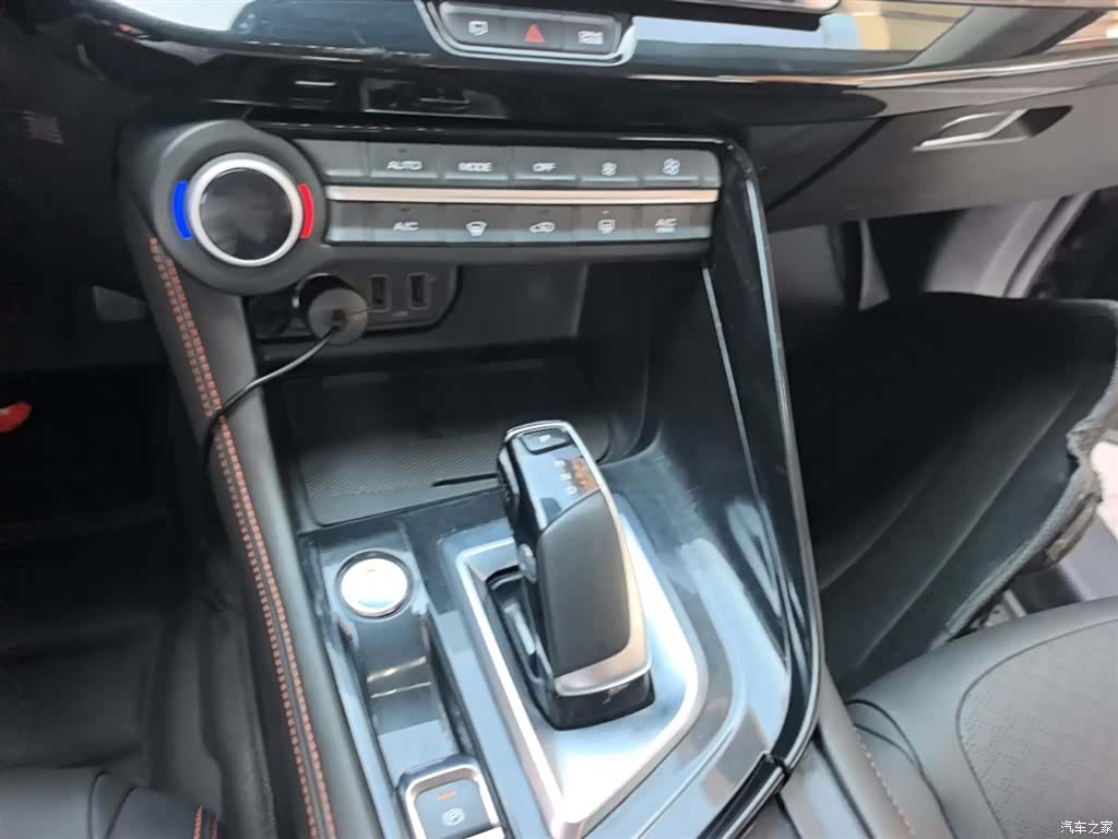 DongFeng AX7, 2022 14