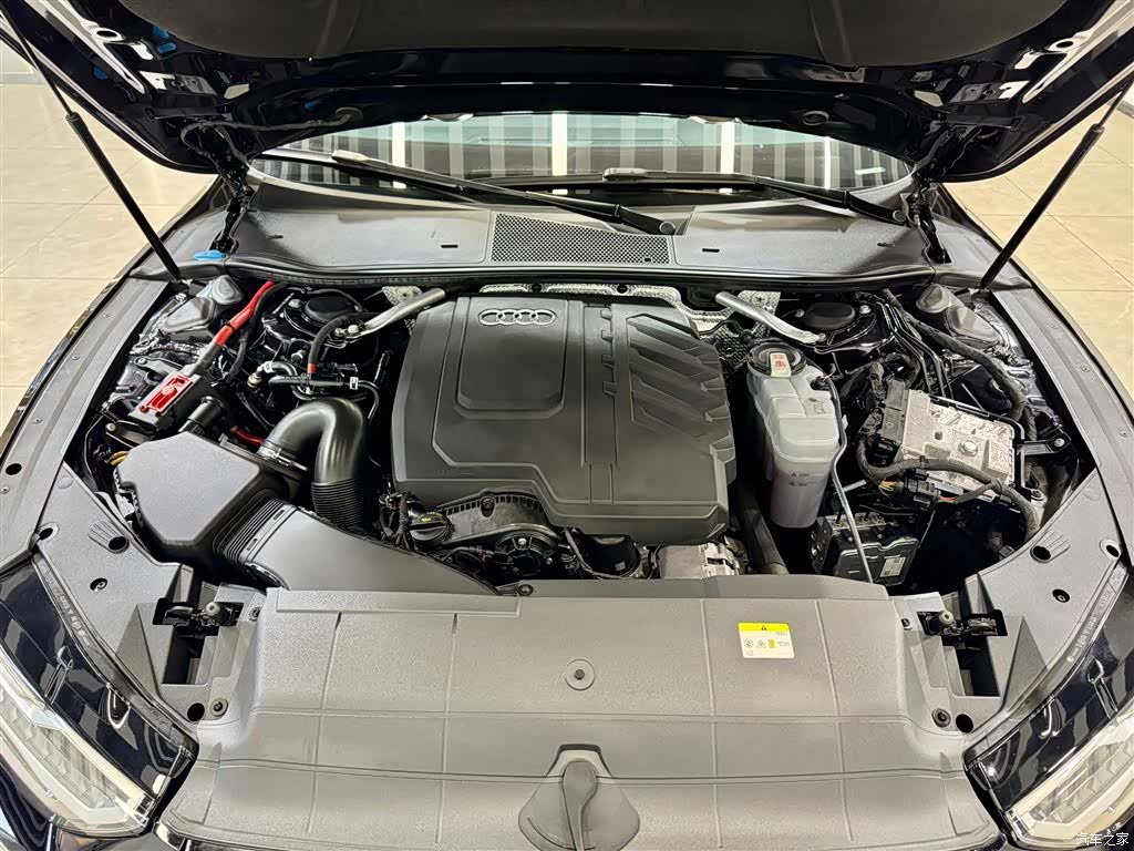 Audi A7L, 2024 11