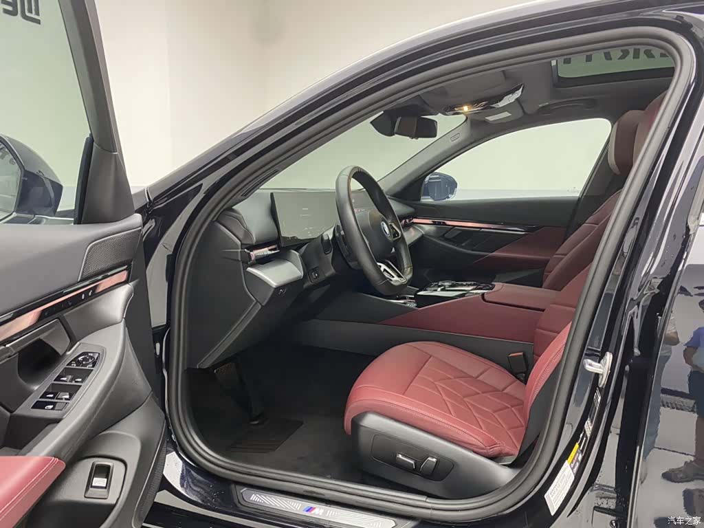 BMW i5, 2025 17