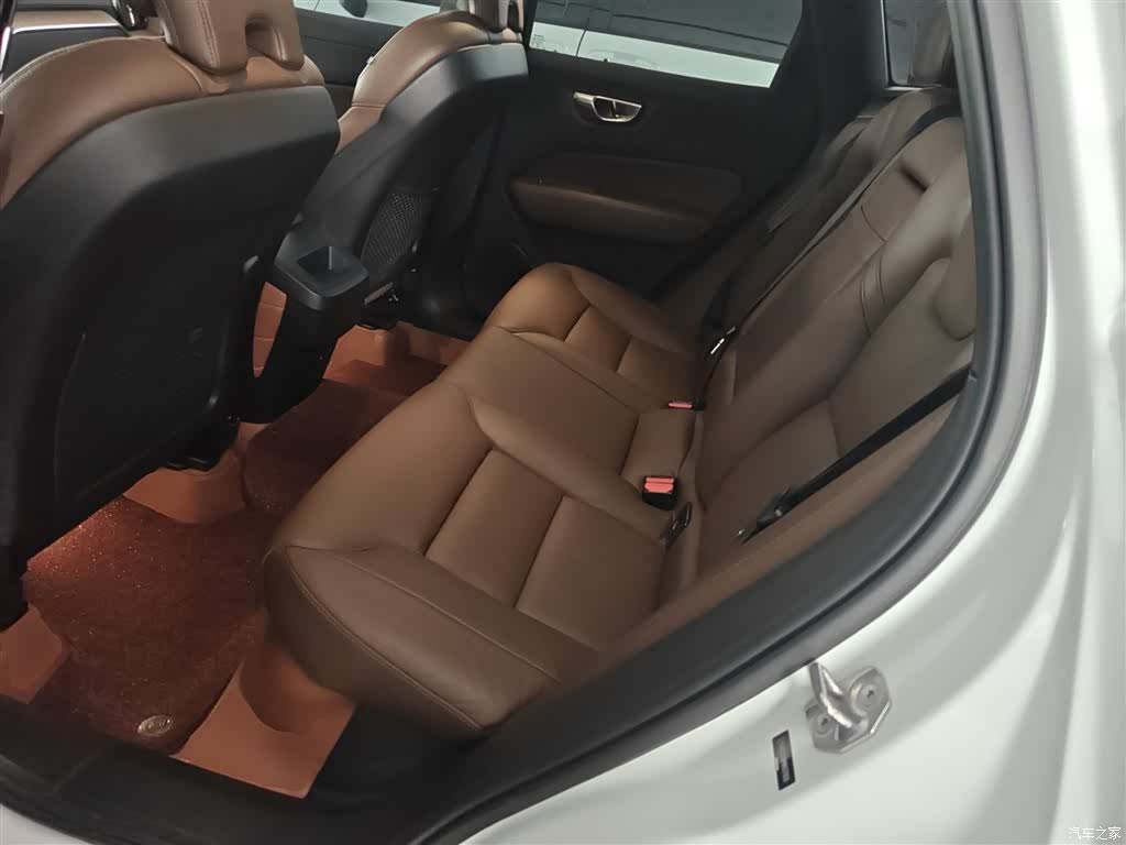 Volvo XC60, 2021 13