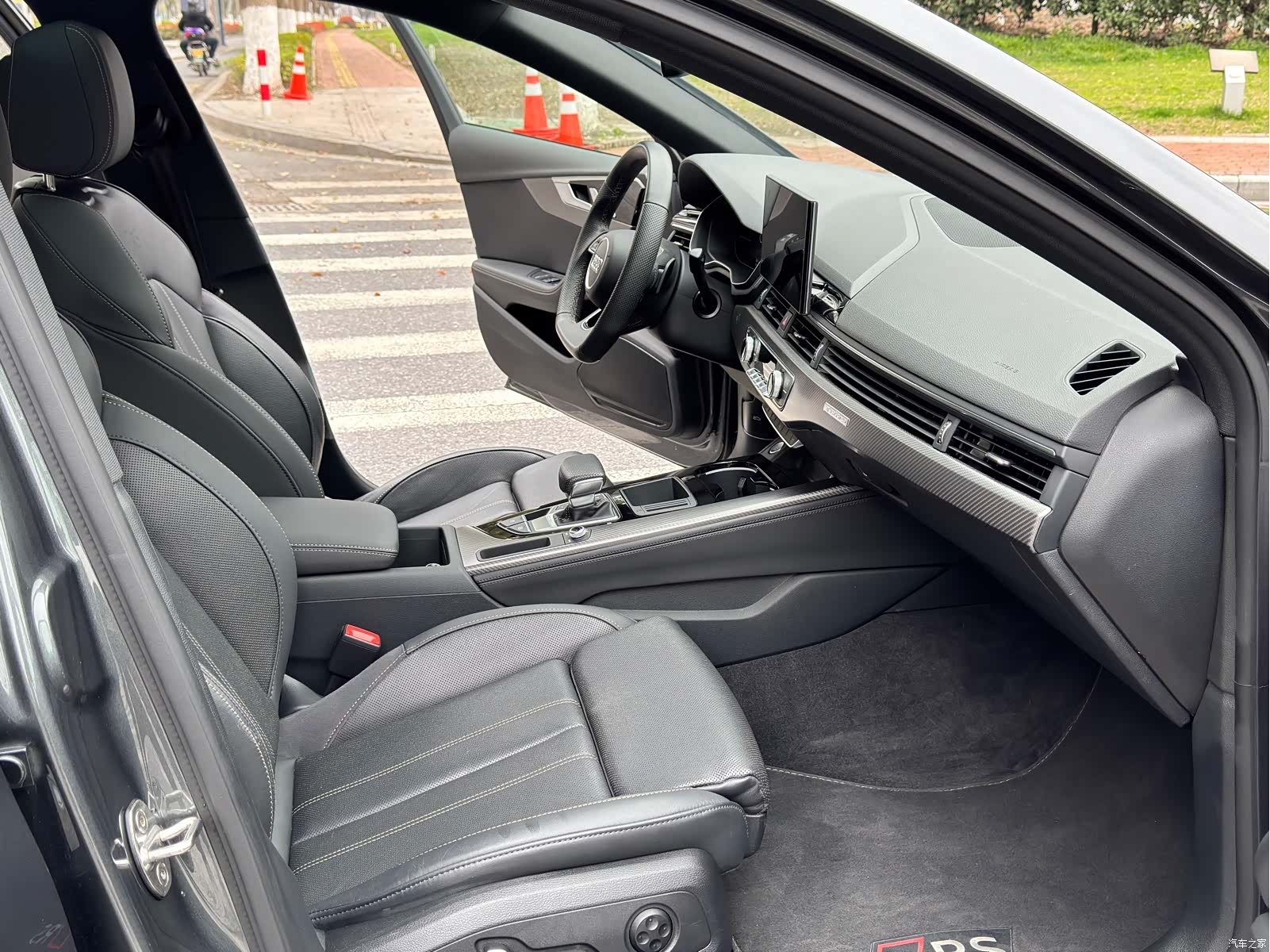 Audi A4L, 2024 10