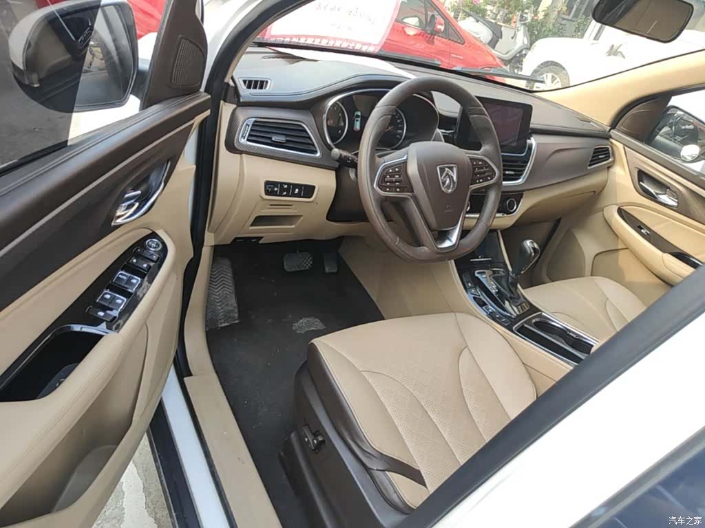 Wuling 730, 2017 16