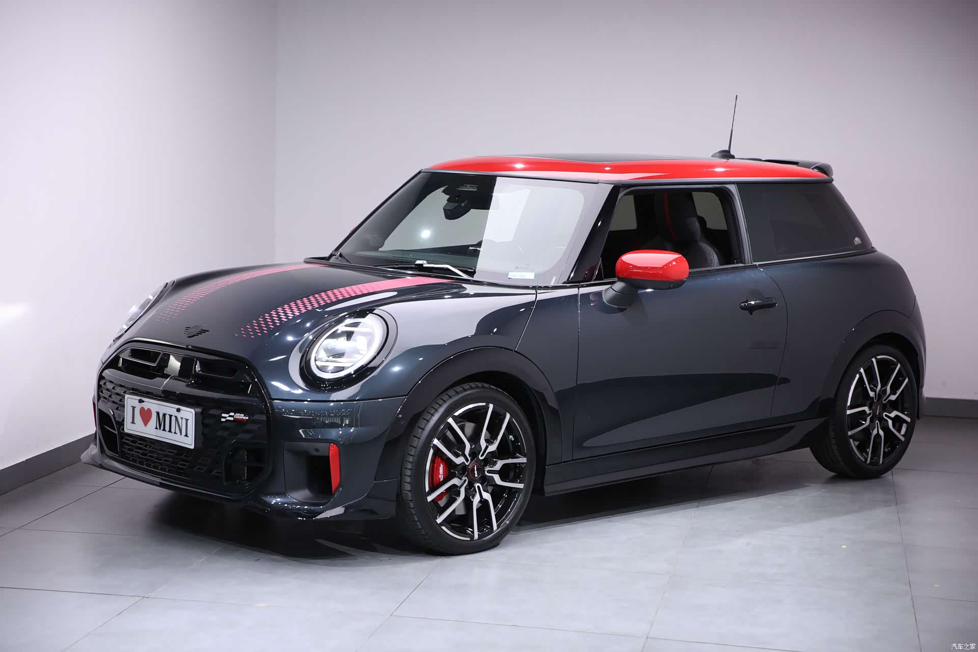 Mini Cooper, 2025 1