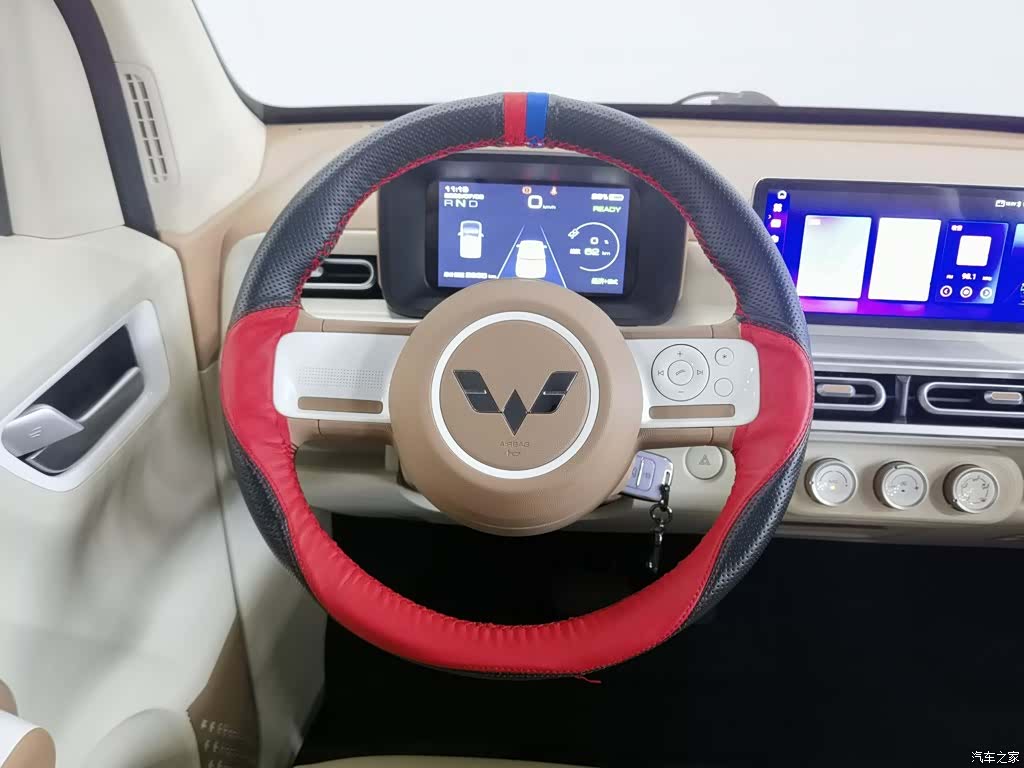 Wuling MINIEV, 2025 11