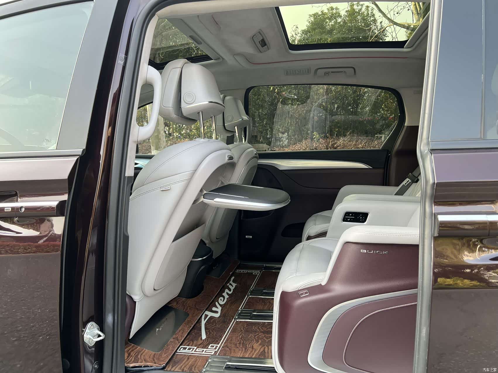 Buick GL8, 2022 11