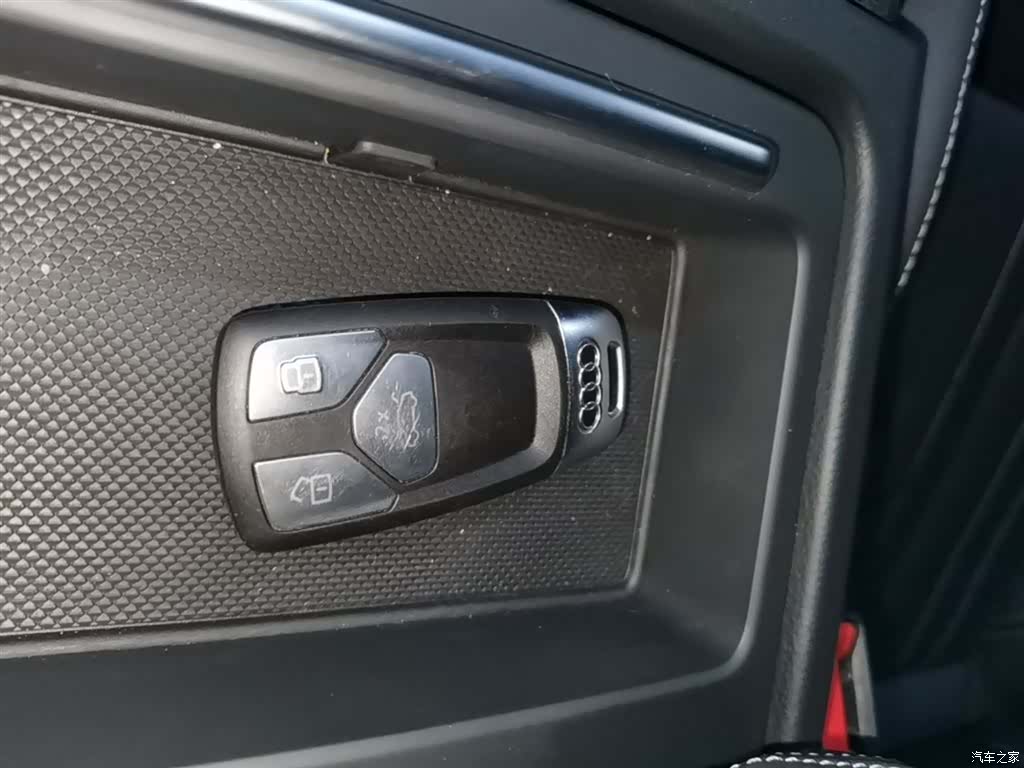 Audi Q5L, 2023 9