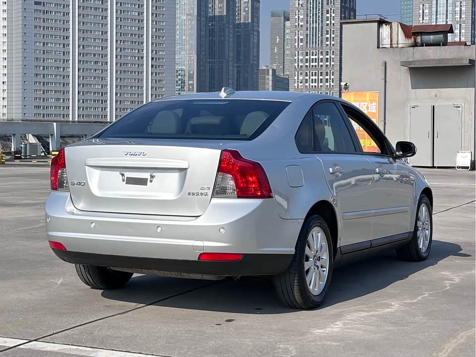 Volvo S40