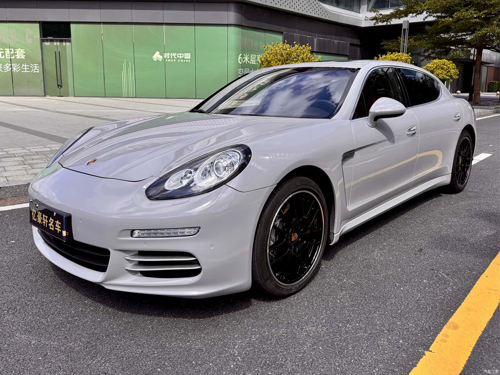 Porsche Panamera, 2016 1