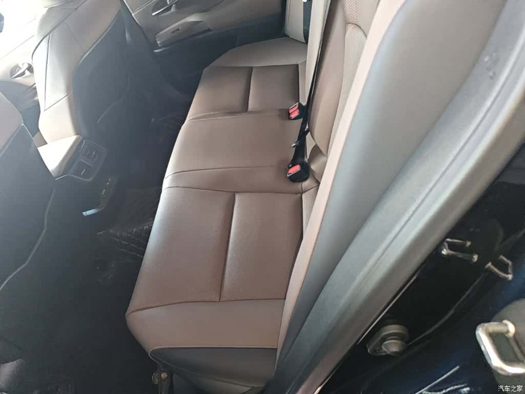 Lexus ES, 2026 17