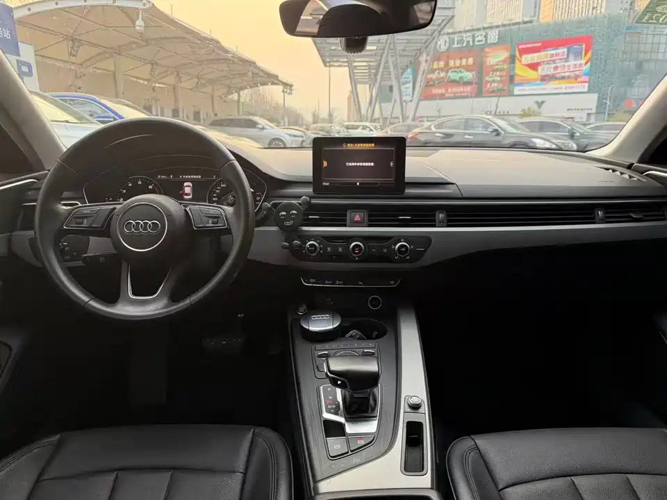 Audi A4L