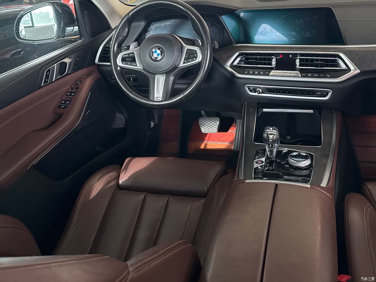 BMW X5, 2019 все фото