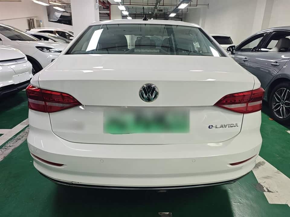 Volkswagen Lavida Pure Electric