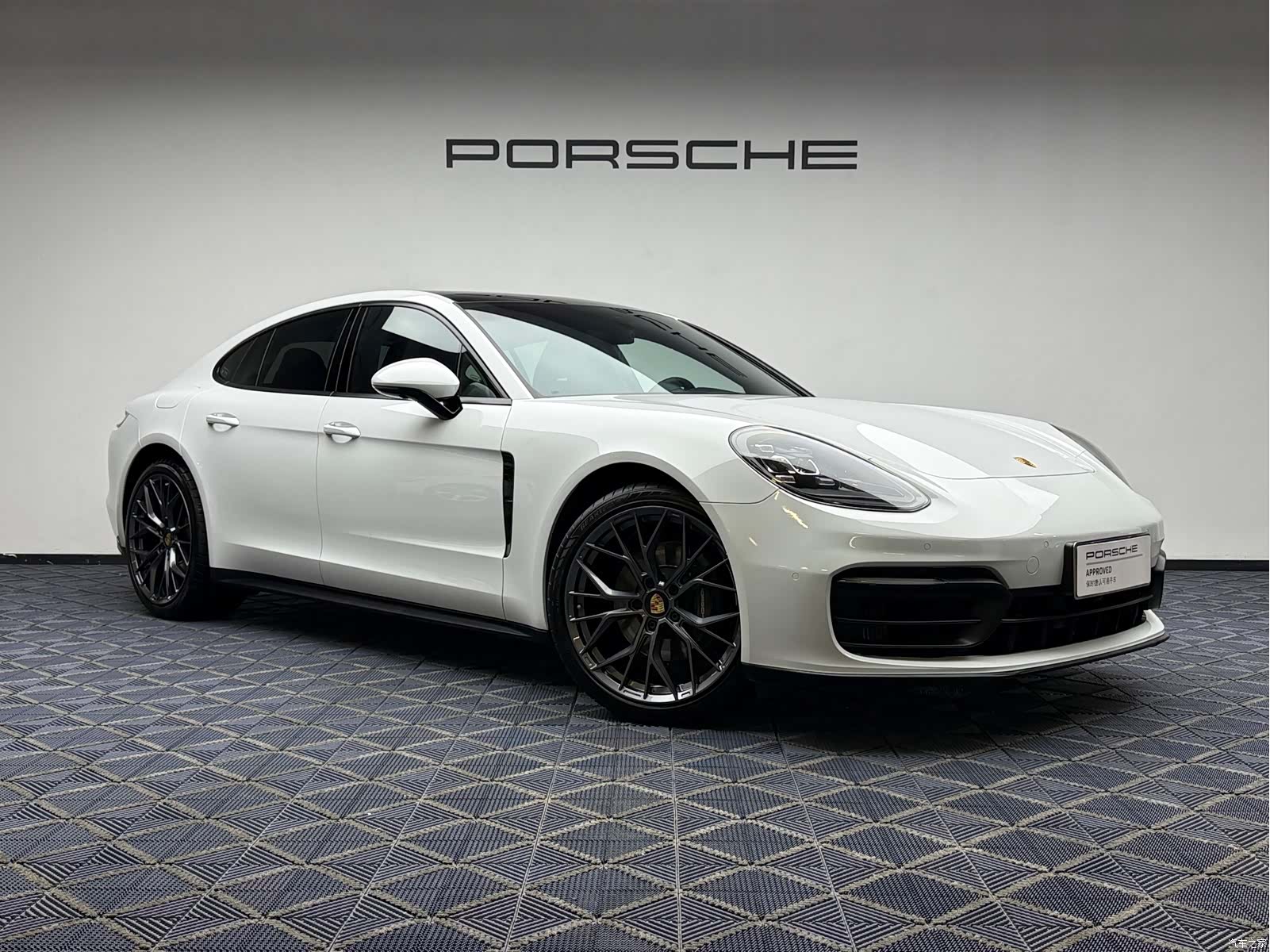 Porsche Panamera, 2022 12