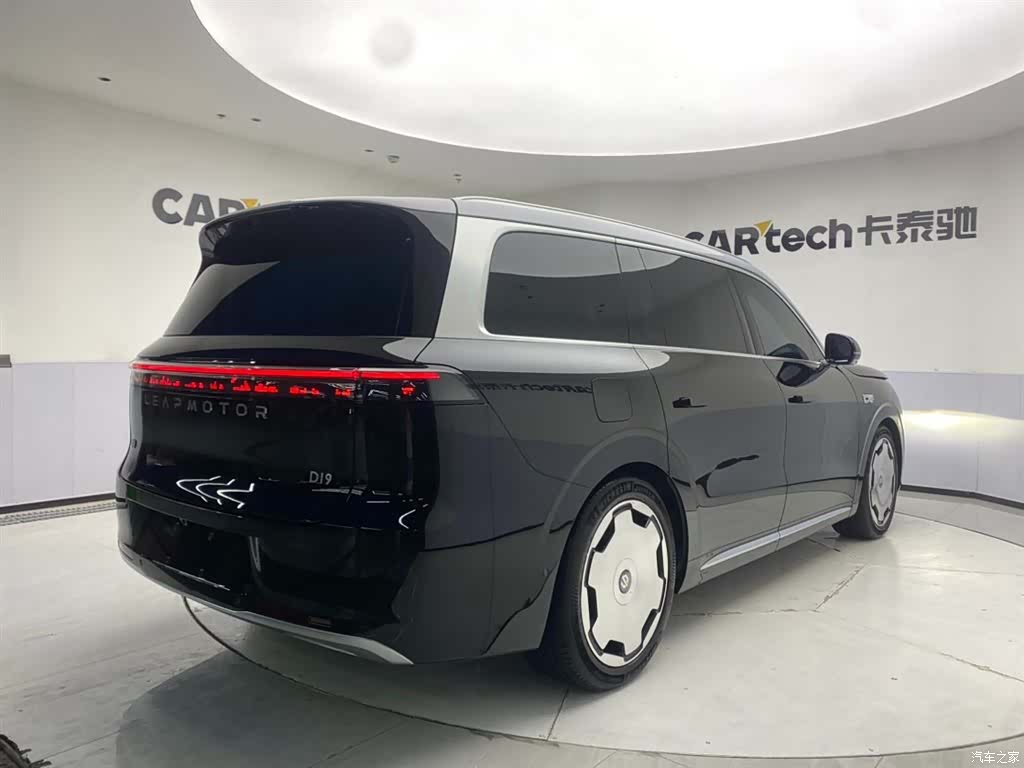 Leapmotor D19, 2026 все фото