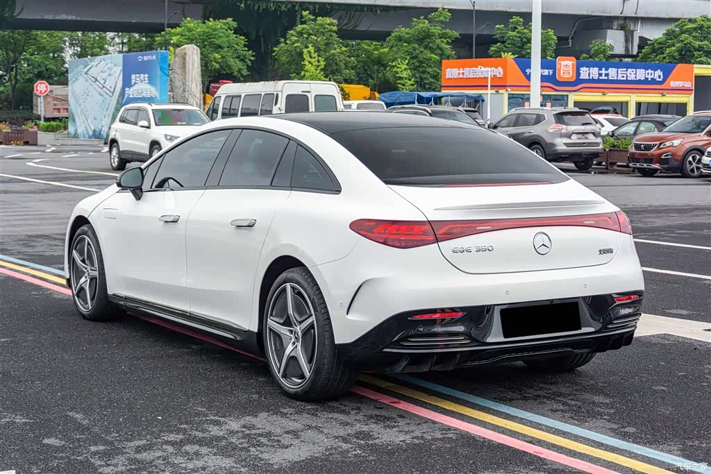 Mercedes-Benz EQE, 2025 6