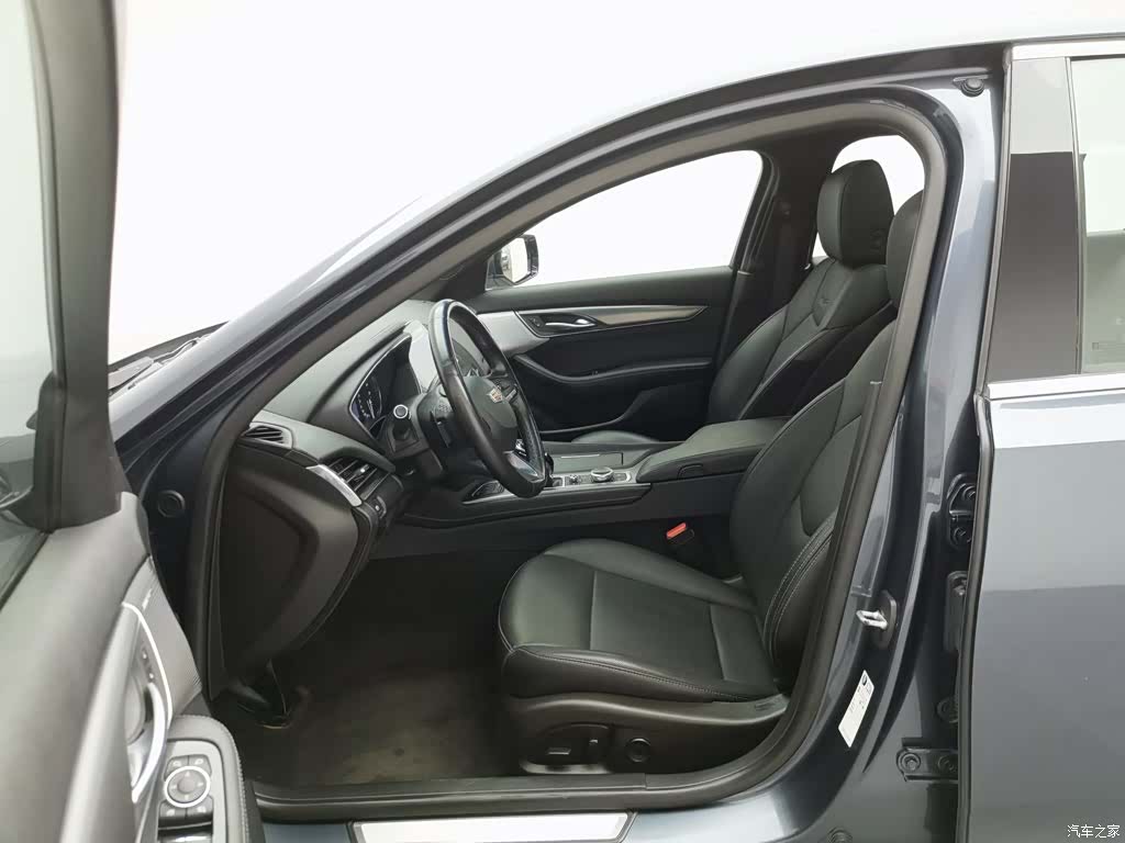 Cadillac CT5, 2020 10