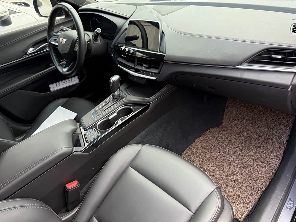 Cadillac CT4