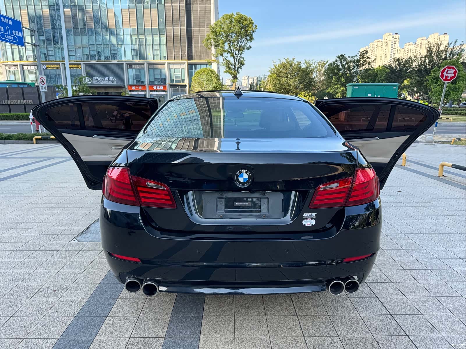 BMW 5 Series, 2011 все фото