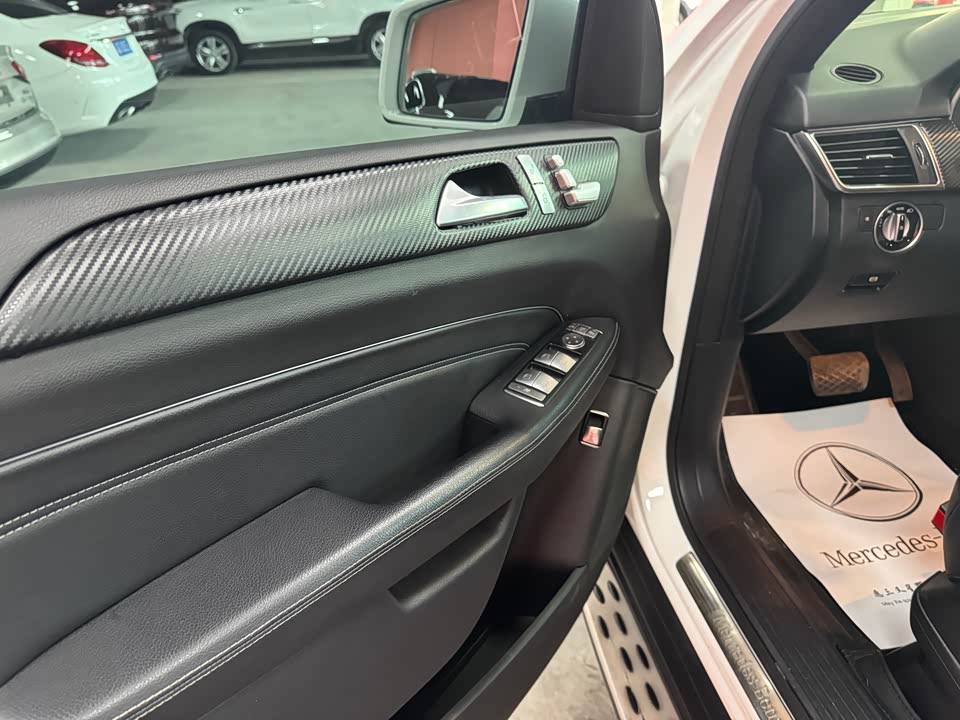 Mercedes-Benz M class