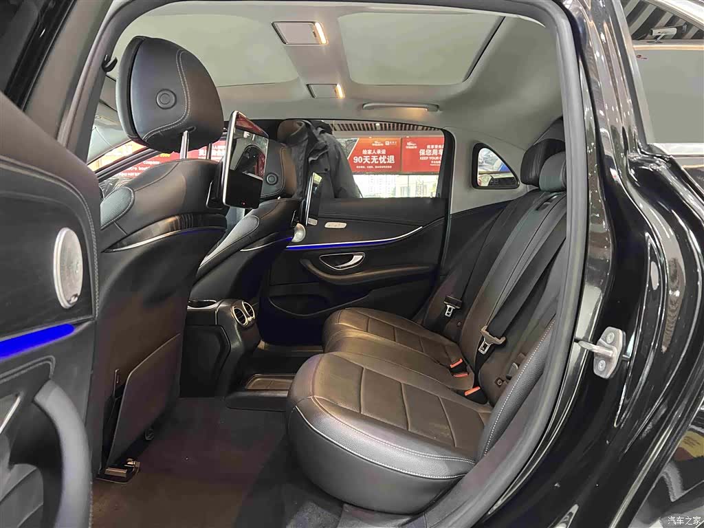 Mercedes-Benz E-Class, 2019 11