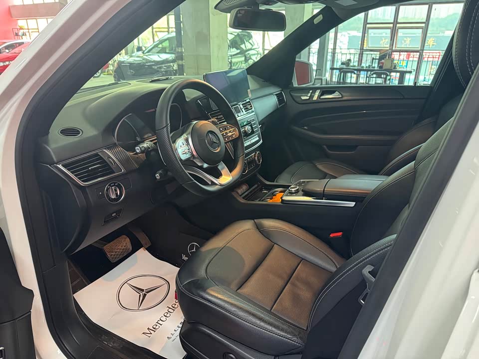 Mercedes-Benz M class