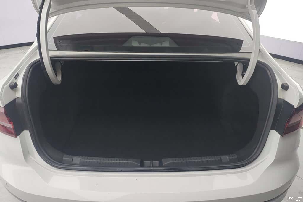 Volkswagen Lavida, 2021 4