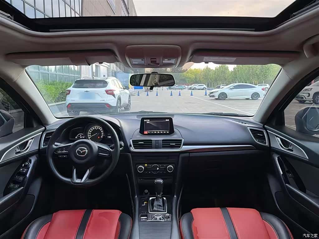 Mazda Mazda3, 2019 10