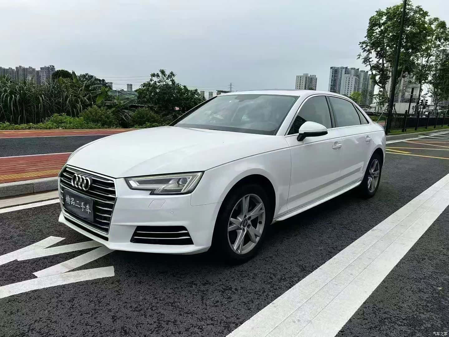Audi A4L, 2018 1