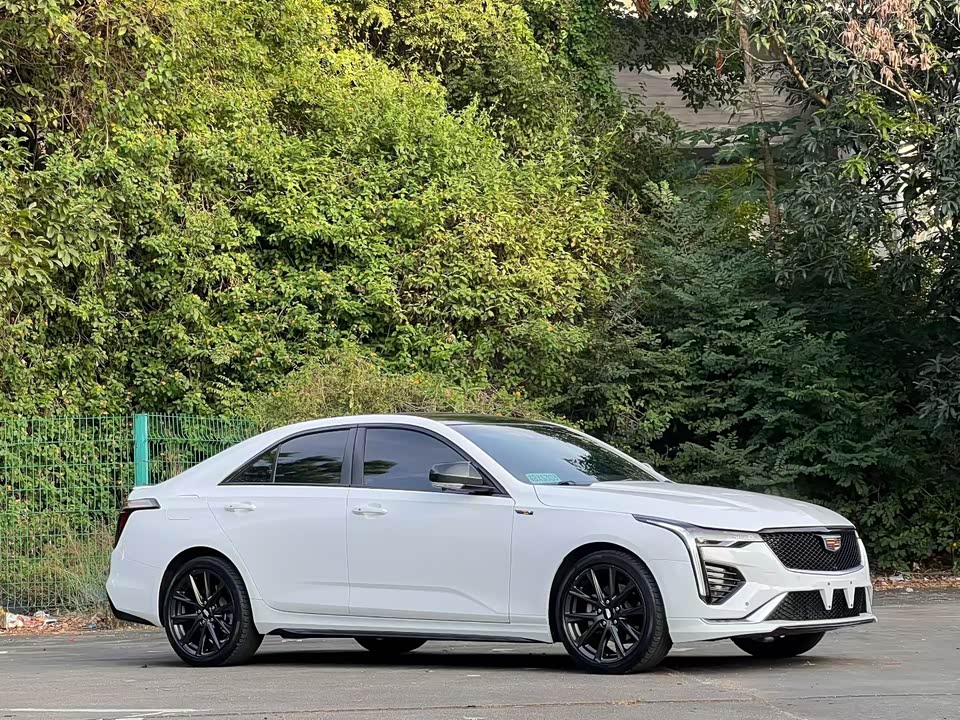 Cadillac CT4