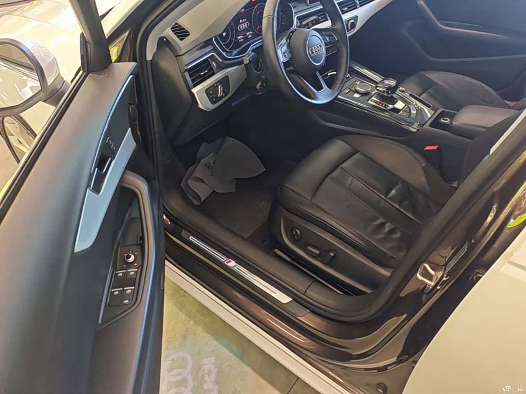 Audi A4L, 2019 16