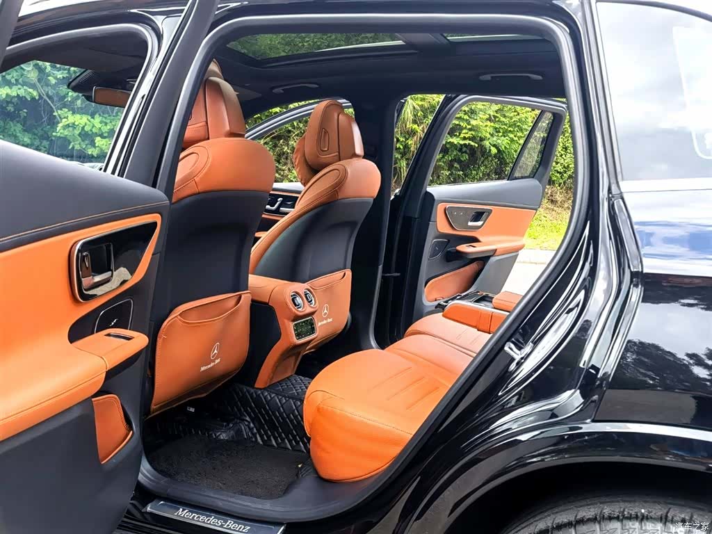 Mercedes-Benz GLC, 2024 10