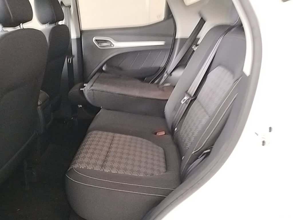 MG ZS, 2018 17