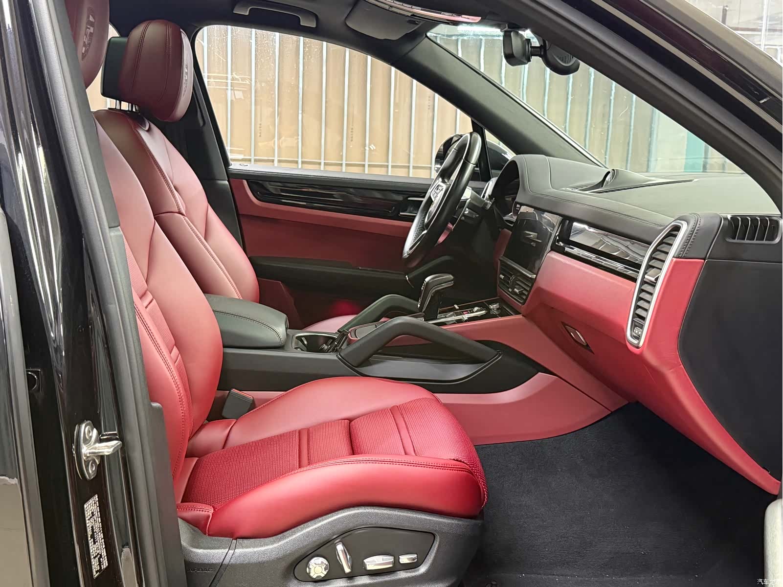 Porsche Cayenne, 2018 12