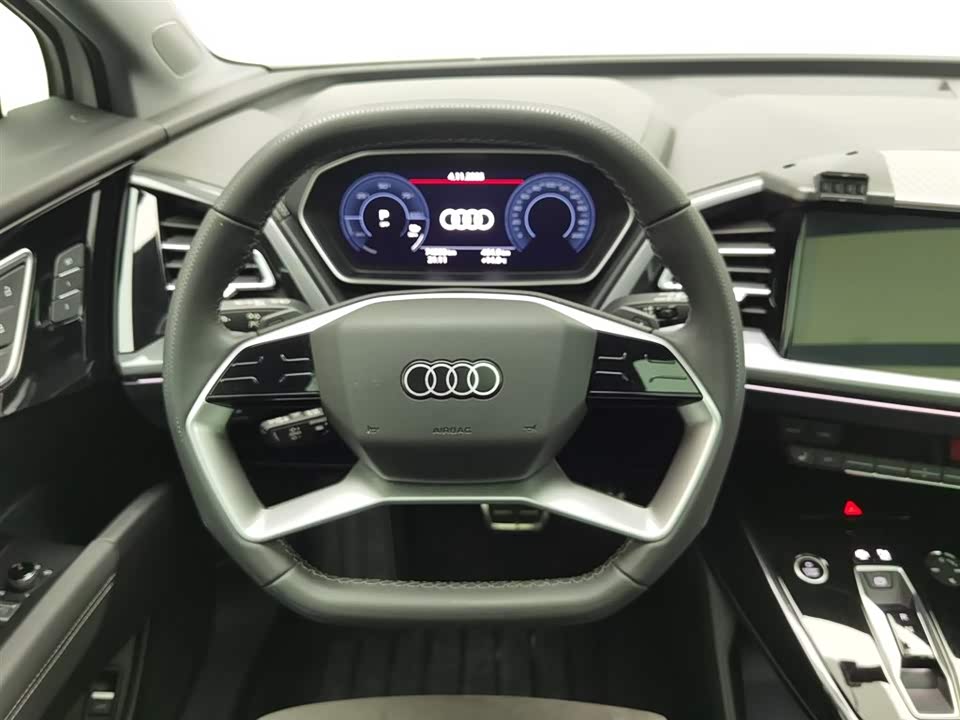 Audi Q4