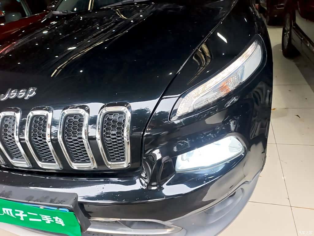 Jeep Cherokee, 2019 24